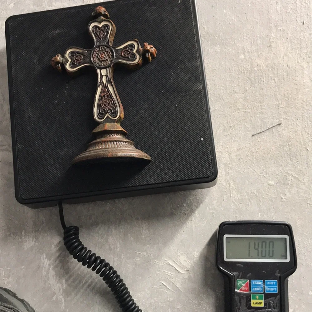 Cast iron Cross Book Stops - Picture 10 of 11